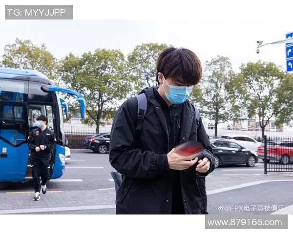 FPX逆袭之路揭秘:从低谷到巅峰的大师赛传奇之旅 FPX逆袭之路揭秘:从低谷到巅峰的大师赛传奇之旅