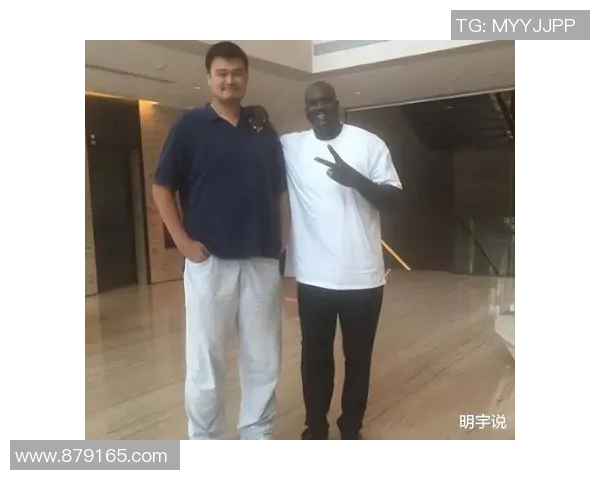 姚明的篮球传奇与人生轨迹:从球场巨星到文化使者的蜕变之路 姚明的篮球传奇与人生轨迹:从球场巨星到文化使者的蜕变之路