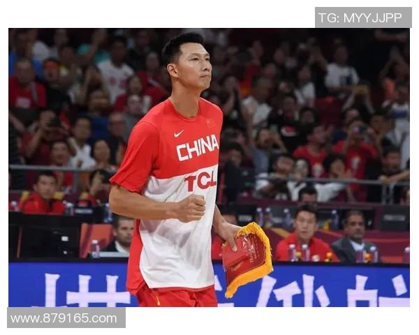 易建联在社交平台晒出篮球训练视频，网友惊呼技术高超